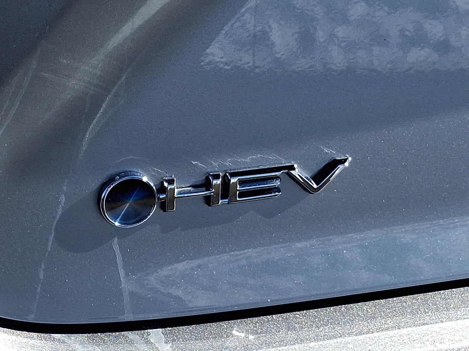 2025 Toyota Camry LE (SE)