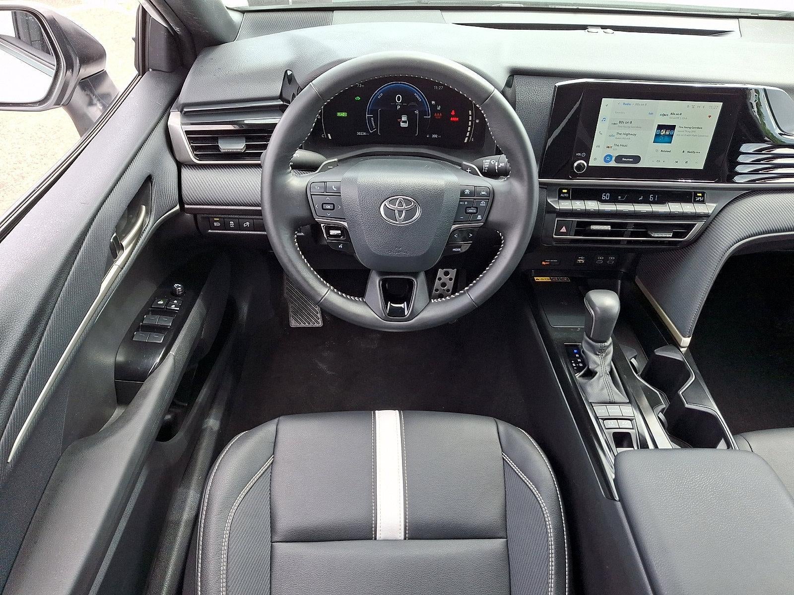 2025 Toyota Camry SE (SE)