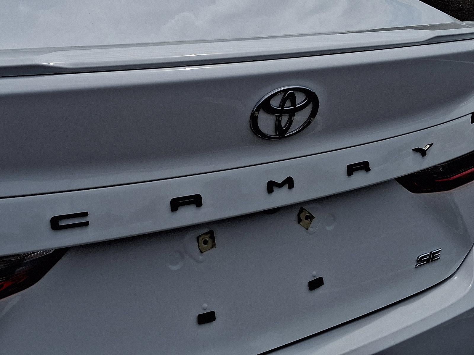 2025 Toyota Camry SE (SE)