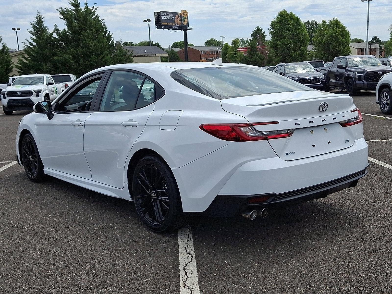 2025 Toyota Camry SE (SE)