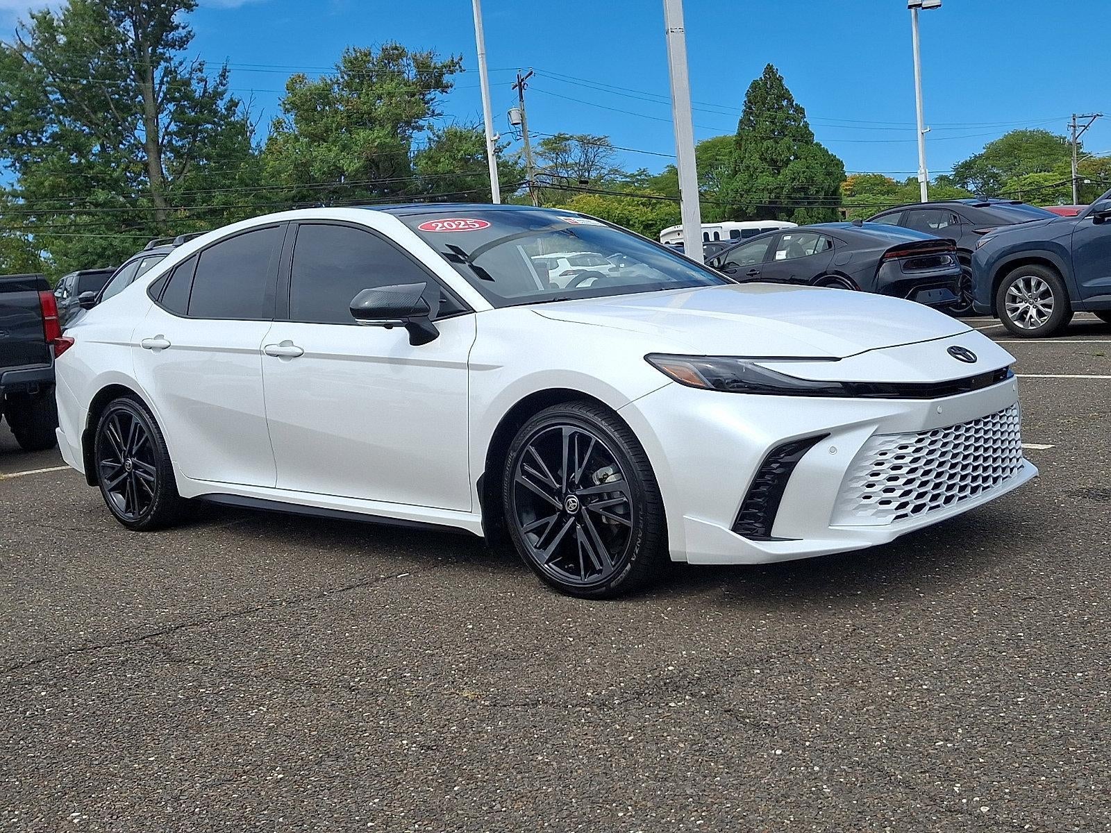 2025 Toyota Camry XSE AWD (Natl)