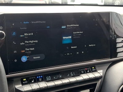 2025 Toyota Camry XSE AWD (Natl)