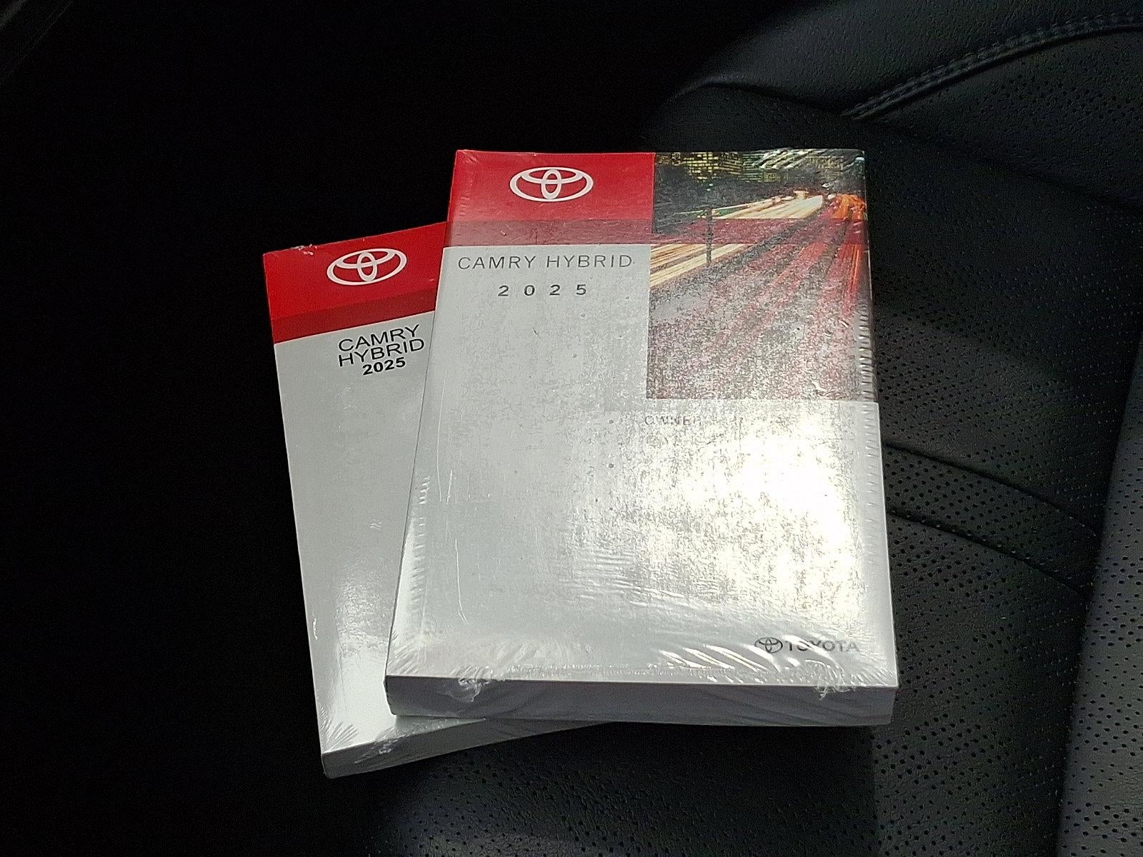 2025 Toyota Camry XSE AWD (Natl)