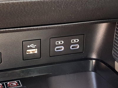 2025 Toyota Camry SE AWD (Natl)