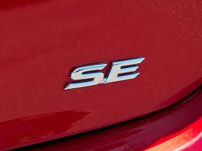 2025 Toyota Camry SE AWD (Natl)