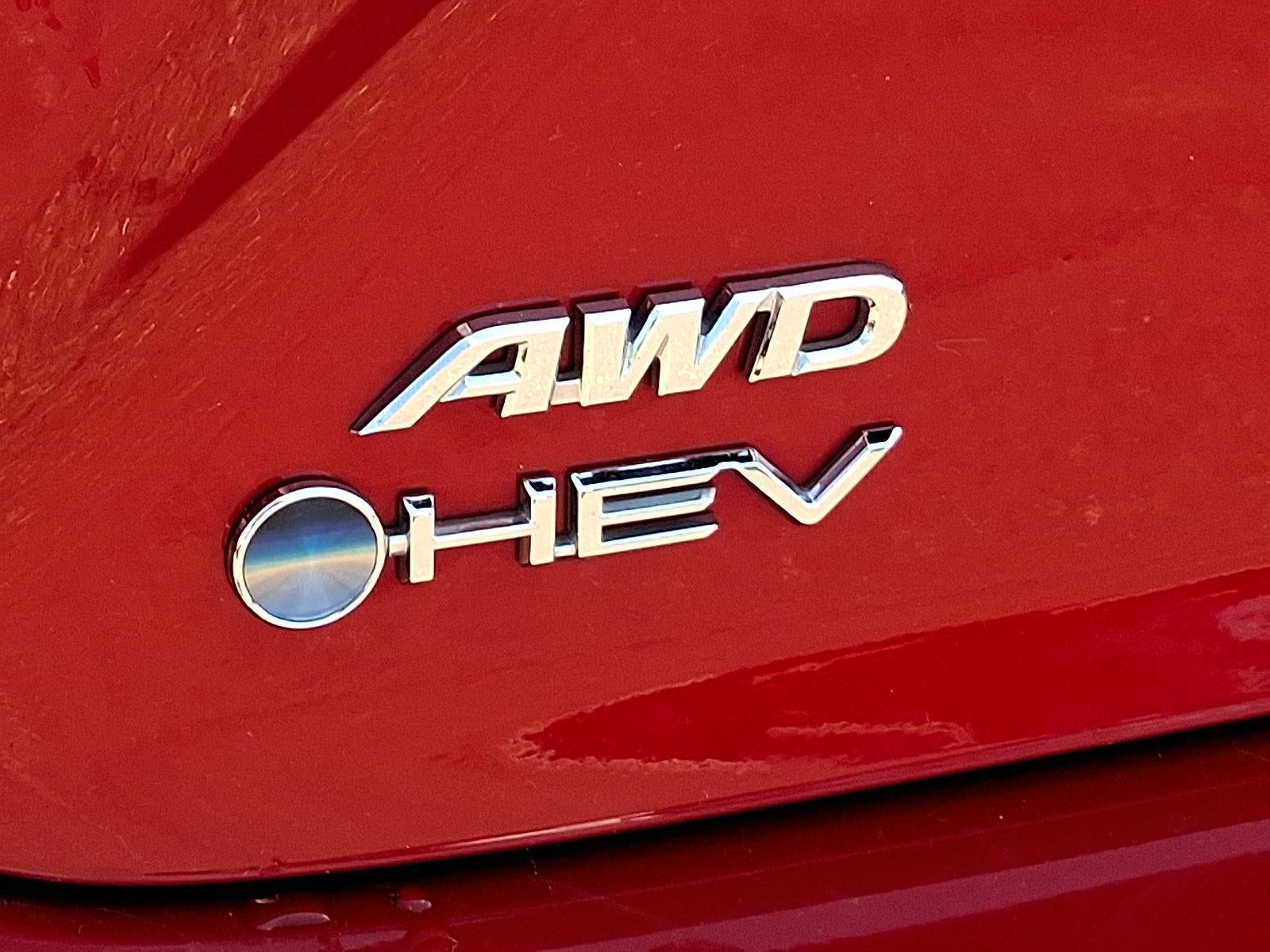 2025 Toyota Camry SE AWD (Natl)