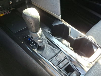 2025 Toyota Camry LE AWD (Natl)