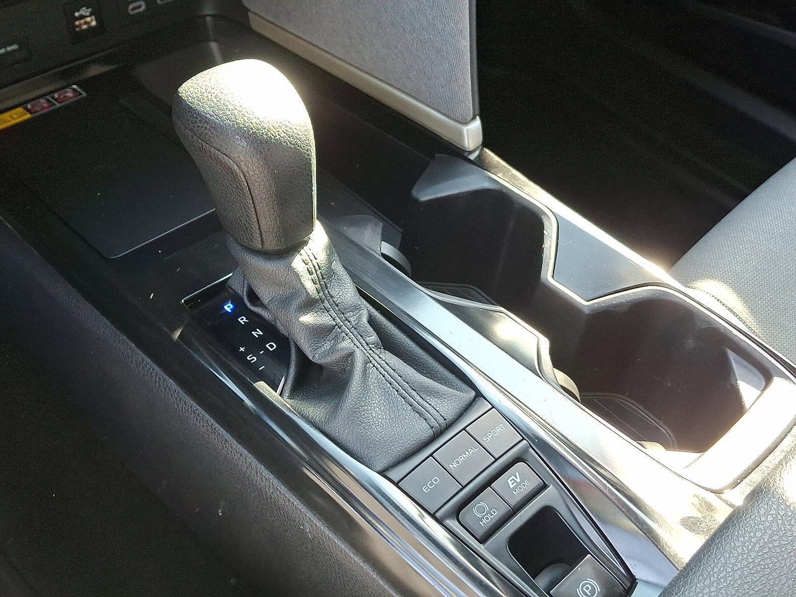 2025 Toyota Camry LE AWD (Natl)