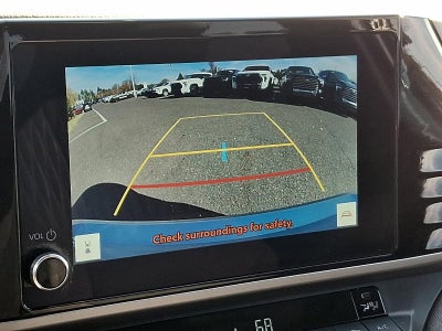 2025 Toyota Camry LE AWD (Natl)