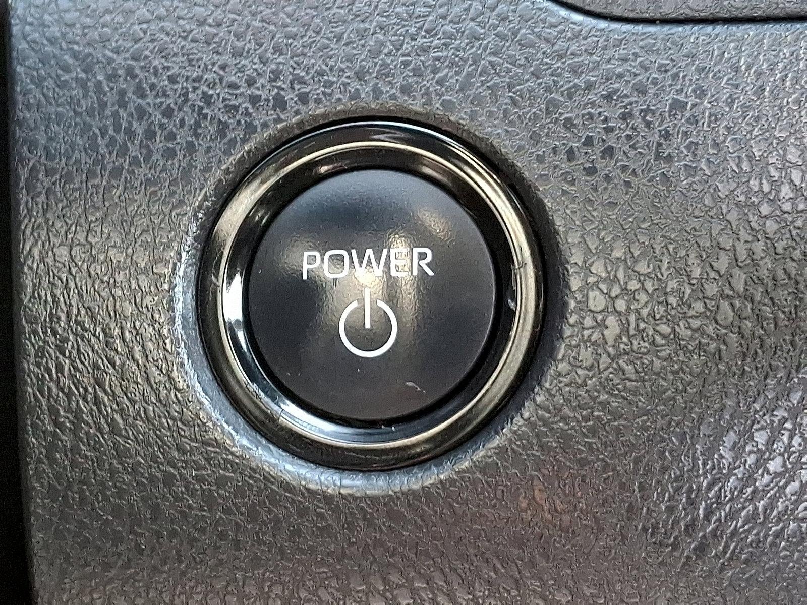 2025 Toyota Camry LE AWD (Natl)