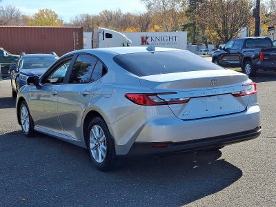2025 Toyota Camry LE AWD (Natl)