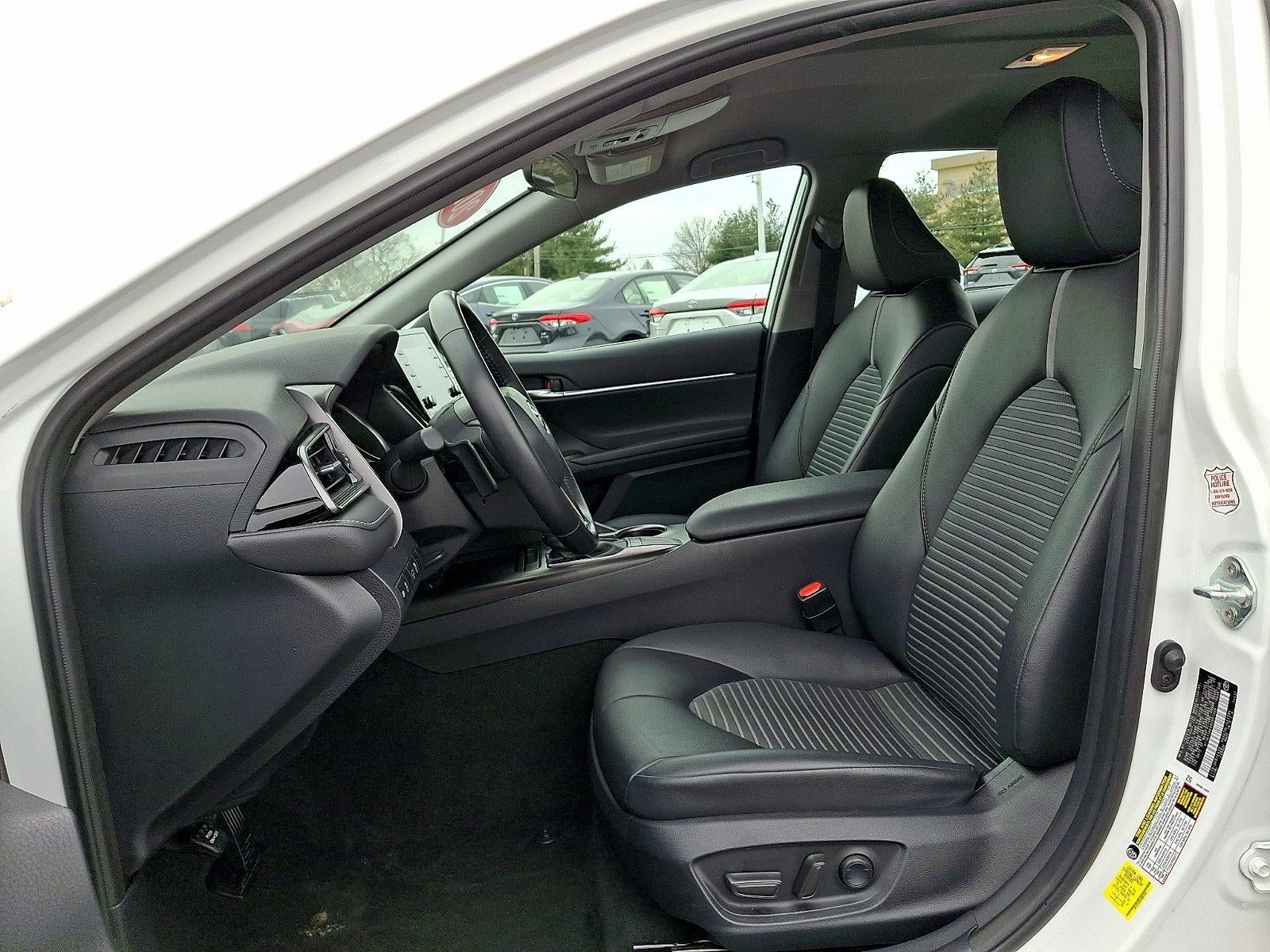 2024 Toyota Camry SE Auto (SE)