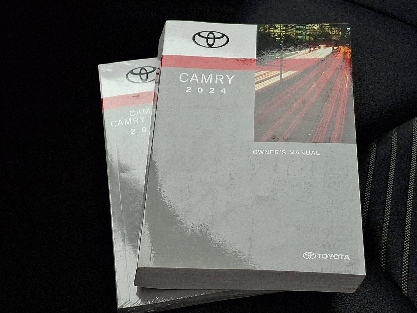 2024 Toyota Camry SE Auto (SE)