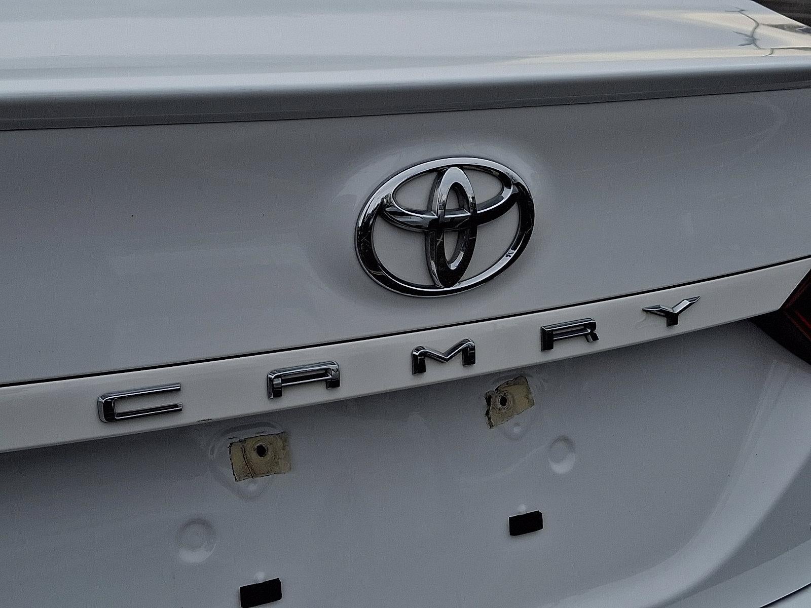 2024 Toyota Camry SE Auto (SE)