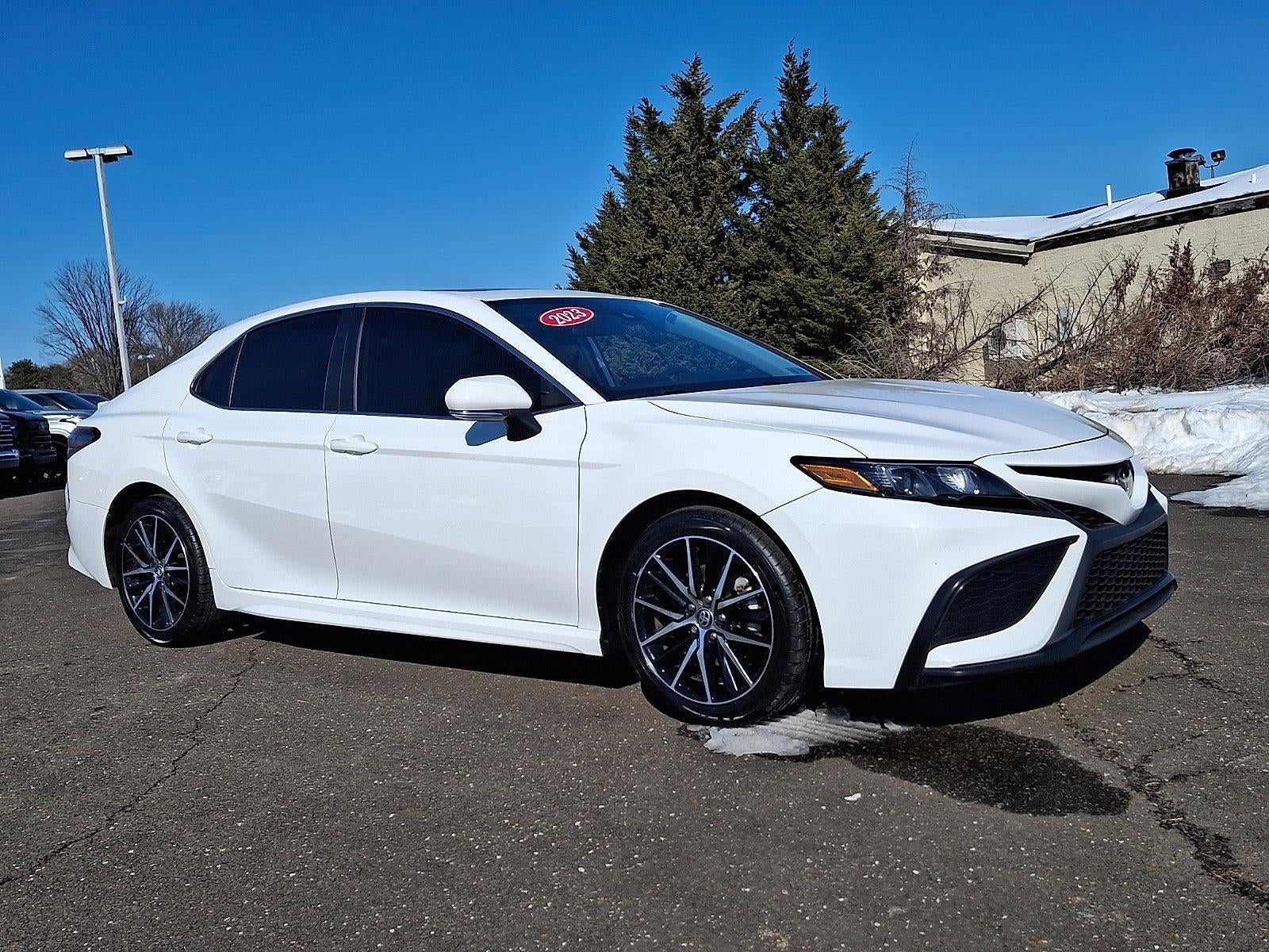 2023 Toyota Camry SE Auto (Natl)