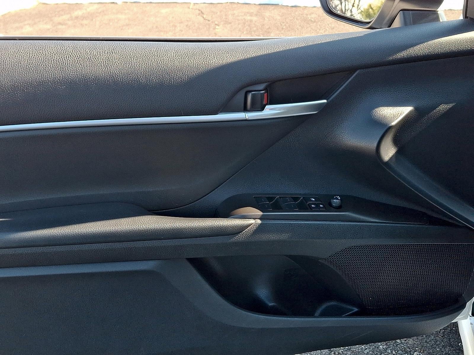 2023 Toyota Camry SE Auto (Natl)