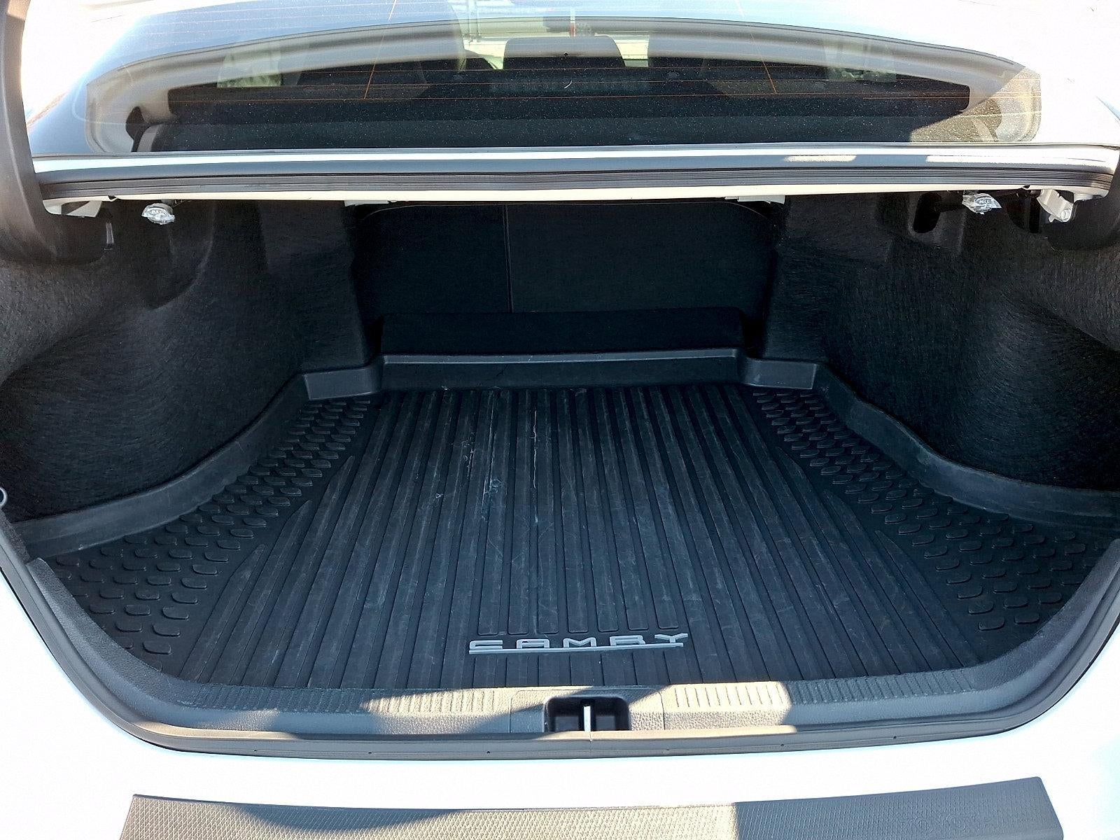 2023 Toyota Camry SE Auto (Natl)