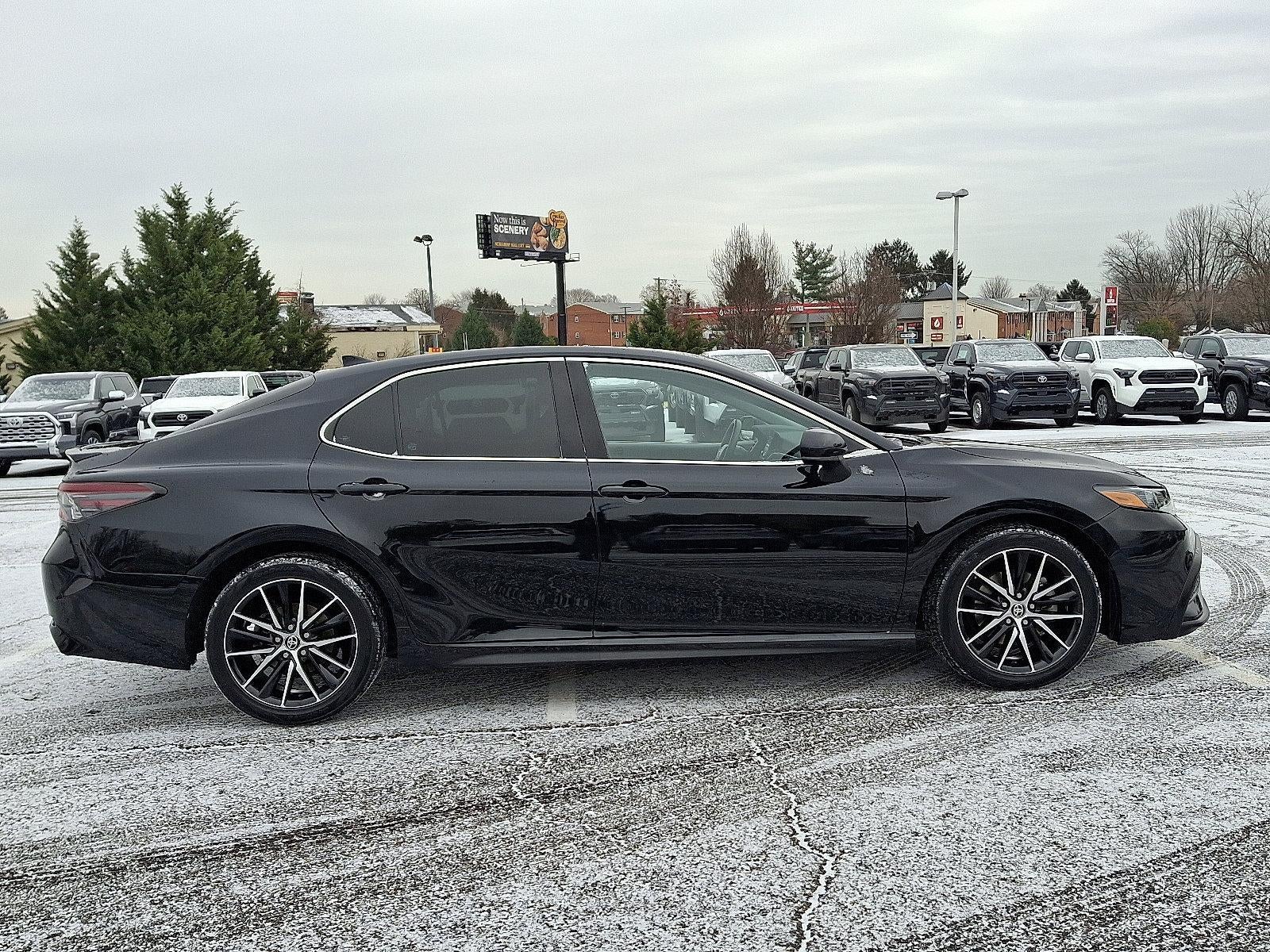 2021 Toyota Camry SE Auto AWD (Natl)