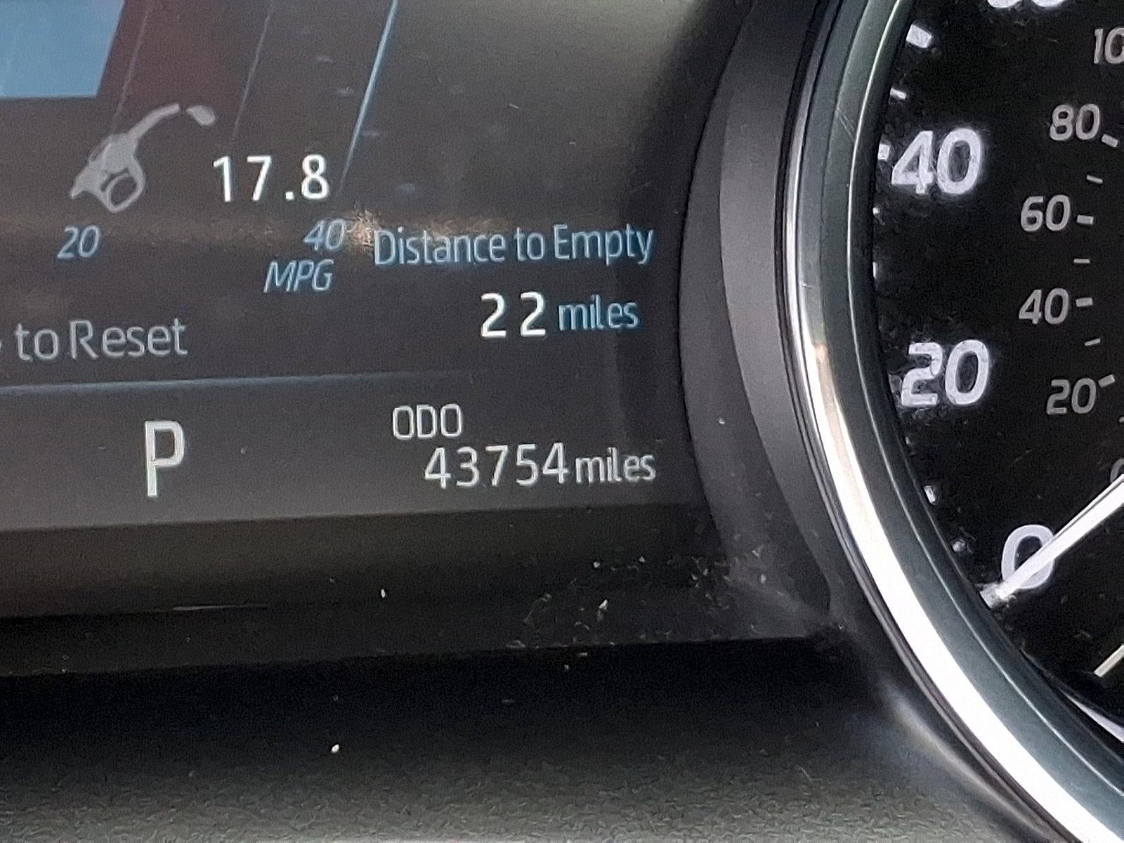 2020 Toyota Camry SE Auto AWD (Natl)