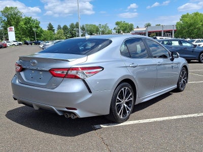 2020 Toyota Camry SE Auto AWD (Natl)