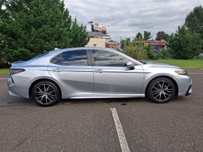 2023 Toyota Camry Hybrid SE CVT (Natl)