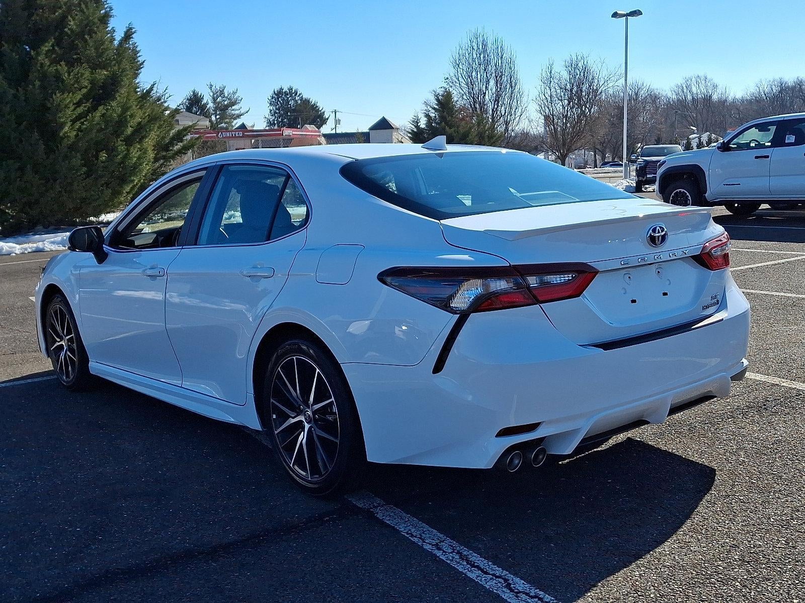 2024 Toyota Camry Hybrid SE CVT (Natl)