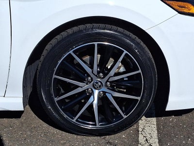 2024 Toyota Camry Hybrid SE CVT (Natl)