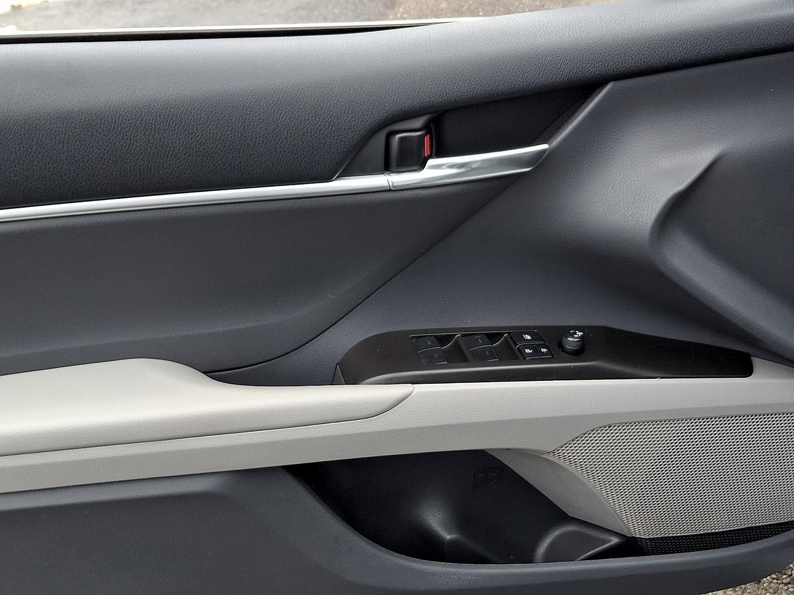 2023 Toyota Camry Hybrid SE CVT (Natl)