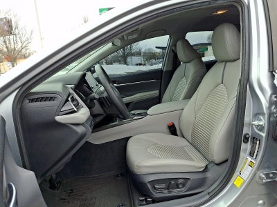 2023 Toyota Camry Hybrid SE CVT (Natl)