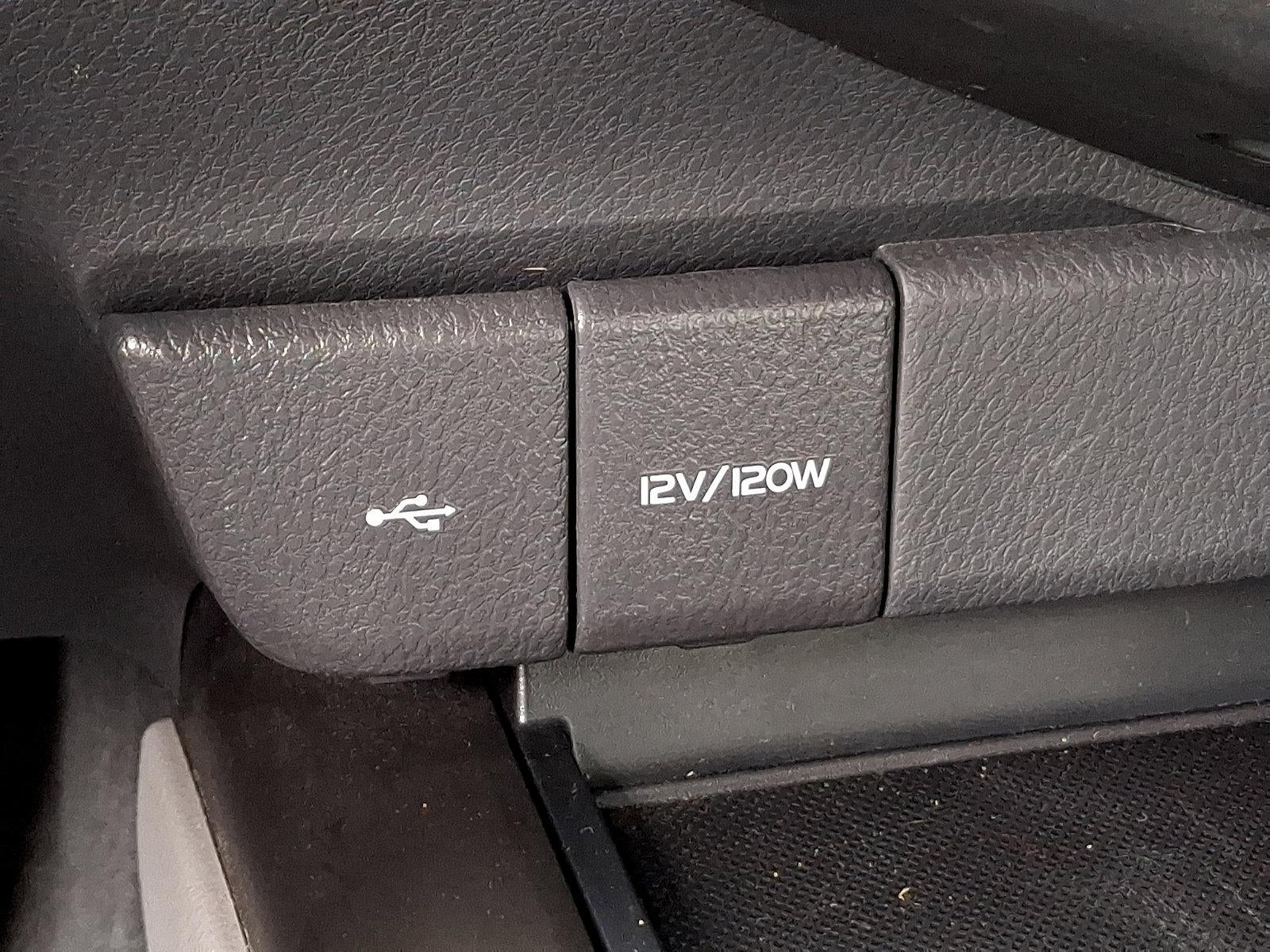 2023 Toyota Camry Hybrid SE CVT (Natl)