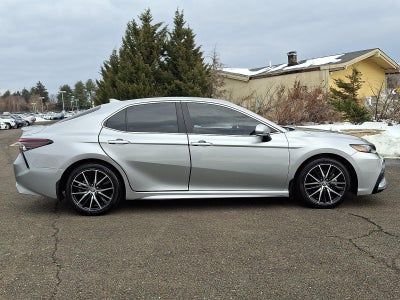 2023 Toyota Camry Hybrid SE CVT (Natl)