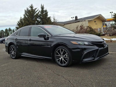 2023 Toyota Camry SE Auto (Natl)