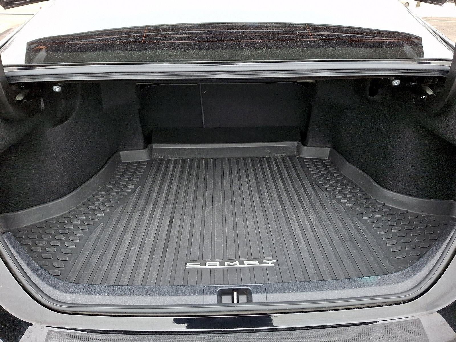 2023 Toyota Camry SE Auto (Natl)