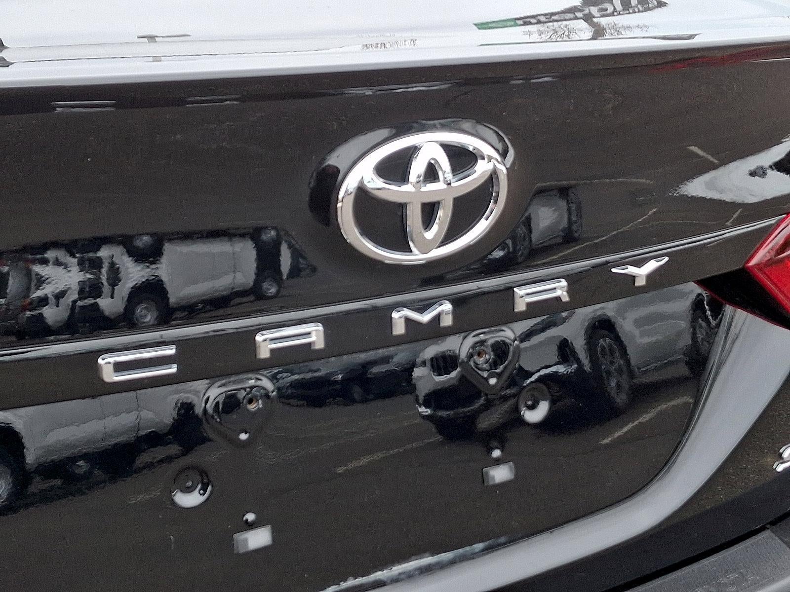 2023 Toyota Camry SE Auto (Natl)