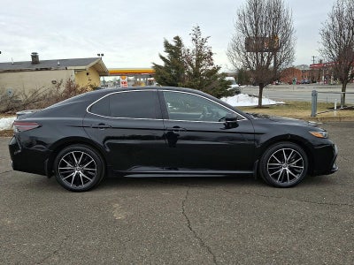 2023 Toyota Camry SE Auto (Natl)