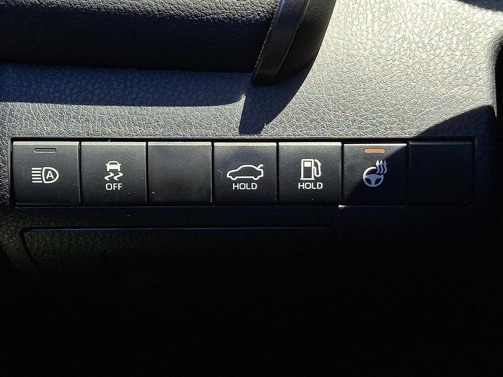 2023 Toyota Camry SE Auto (Natl)