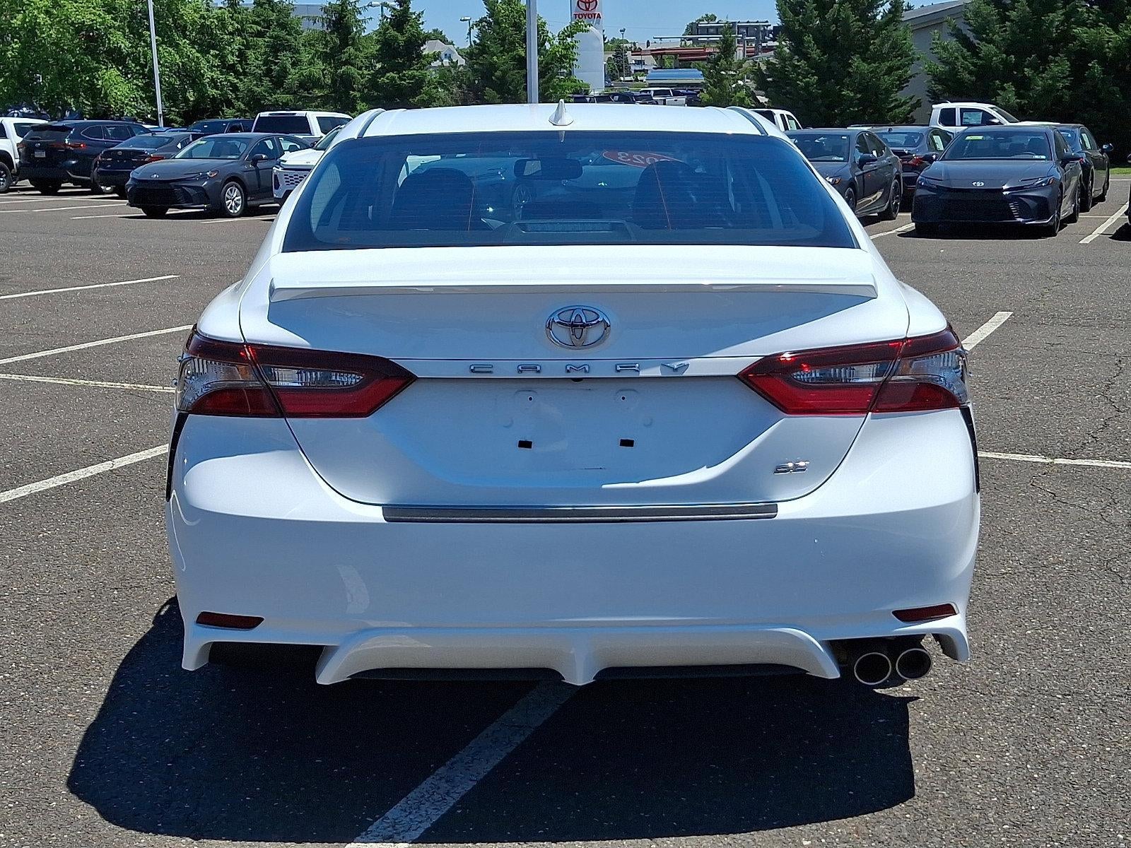 2023 Toyota Camry SE Auto (Natl)