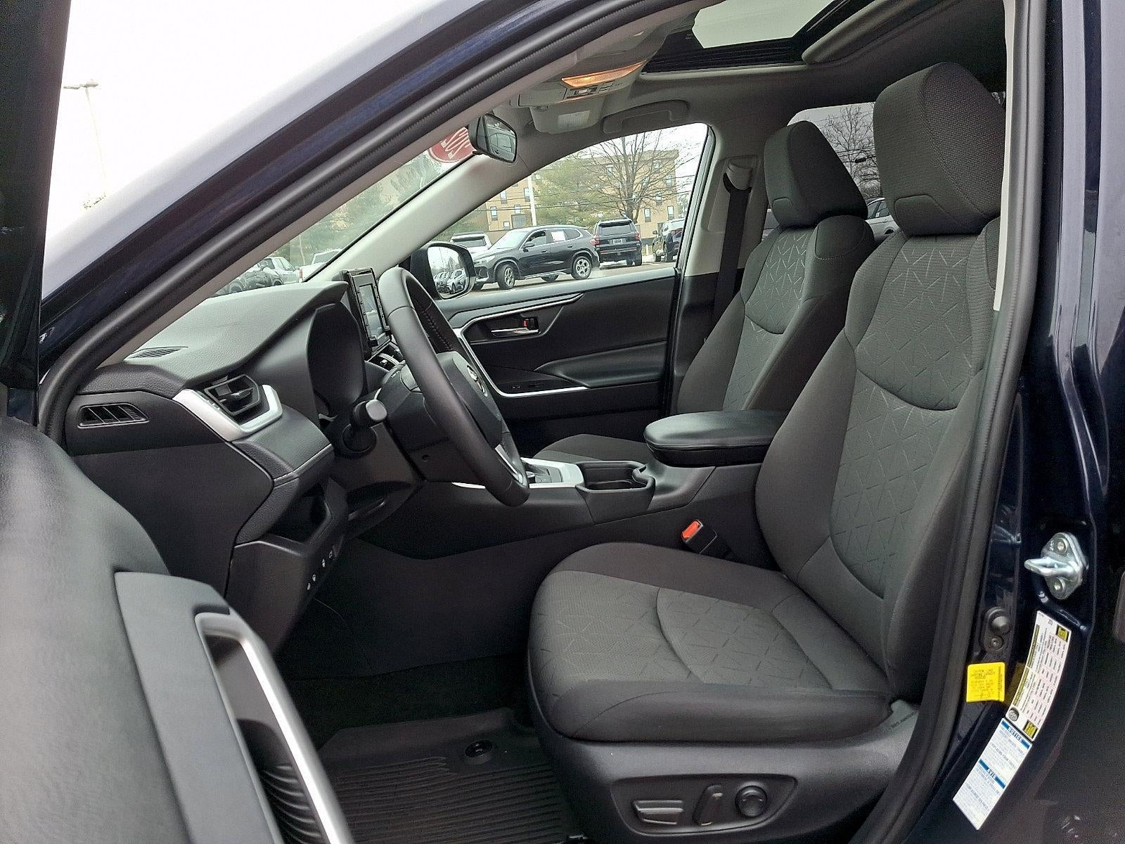 2021 Toyota RAV4 Hybrid XLE AWD (Natl)