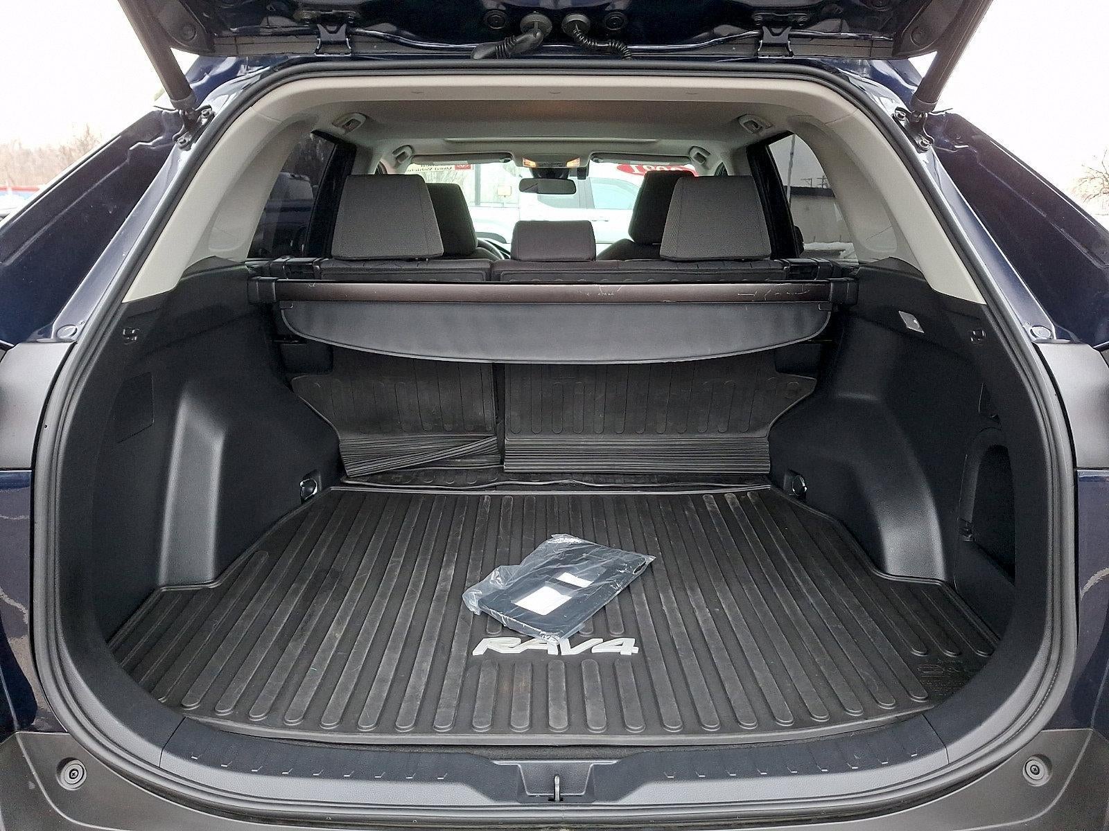 2021 Toyota RAV4 Hybrid XLE AWD (Natl)