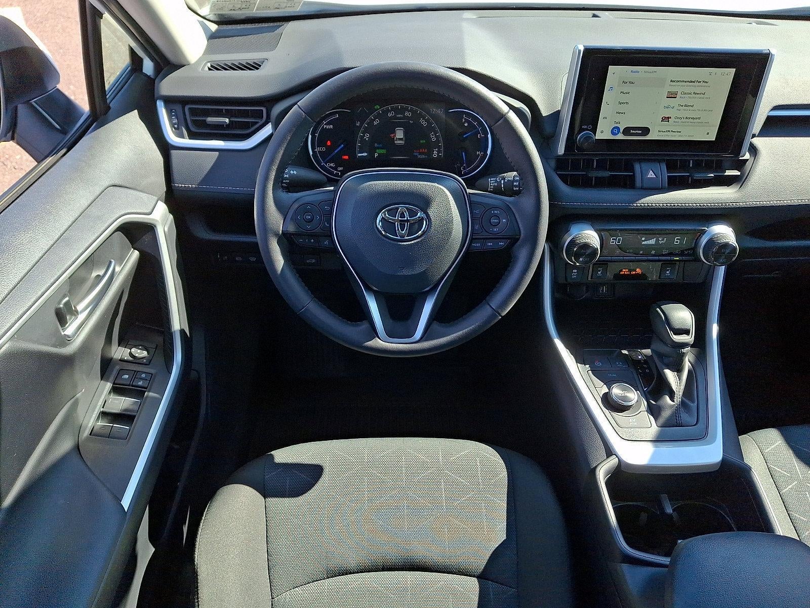 2025 Toyota RAV4 Hybrid XLE AWD (Natl)