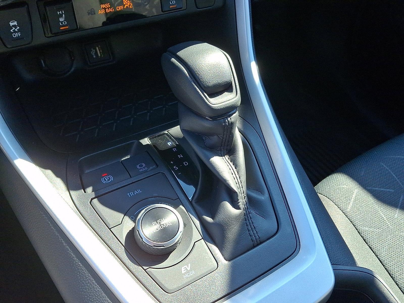 2025 Toyota RAV4 Hybrid XLE AWD (Natl)