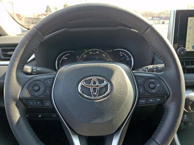 2025 Toyota RAV4 Hybrid XLE AWD (Natl)