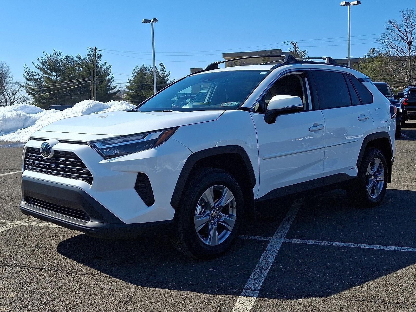 2025 Toyota RAV4 Hybrid XLE AWD (Natl)