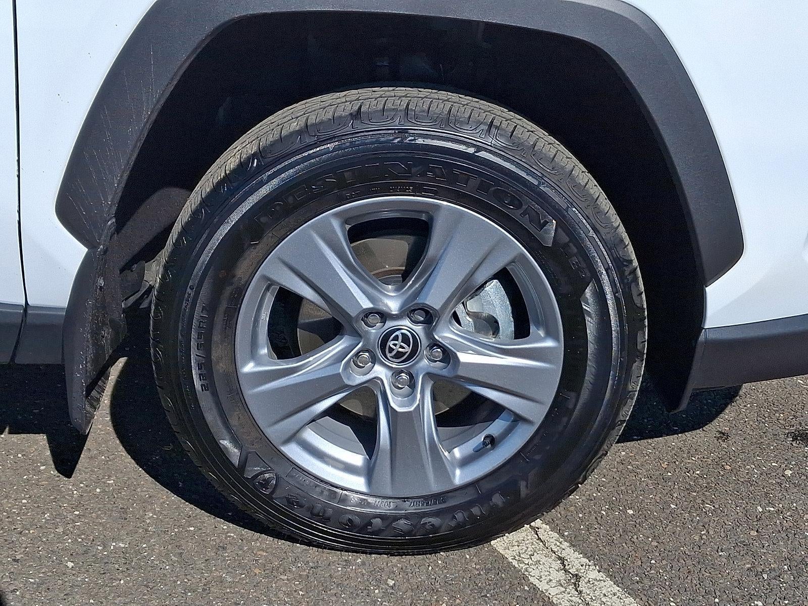 2025 Toyota RAV4 Hybrid XLE AWD (Natl)