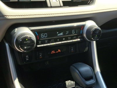 2025 Toyota RAV4 Hybrid XLE AWD (Natl)