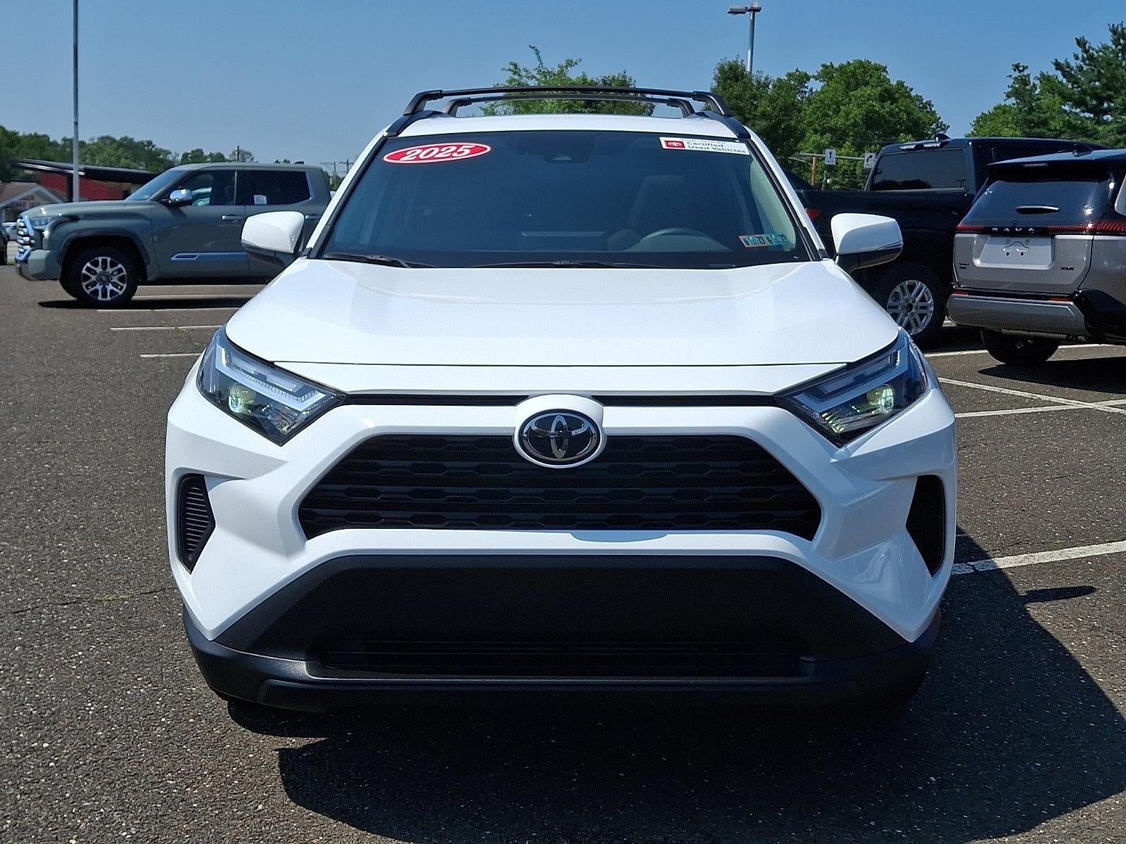 2025 Toyota RAV4 Hybrid XLE AWD (Natl)