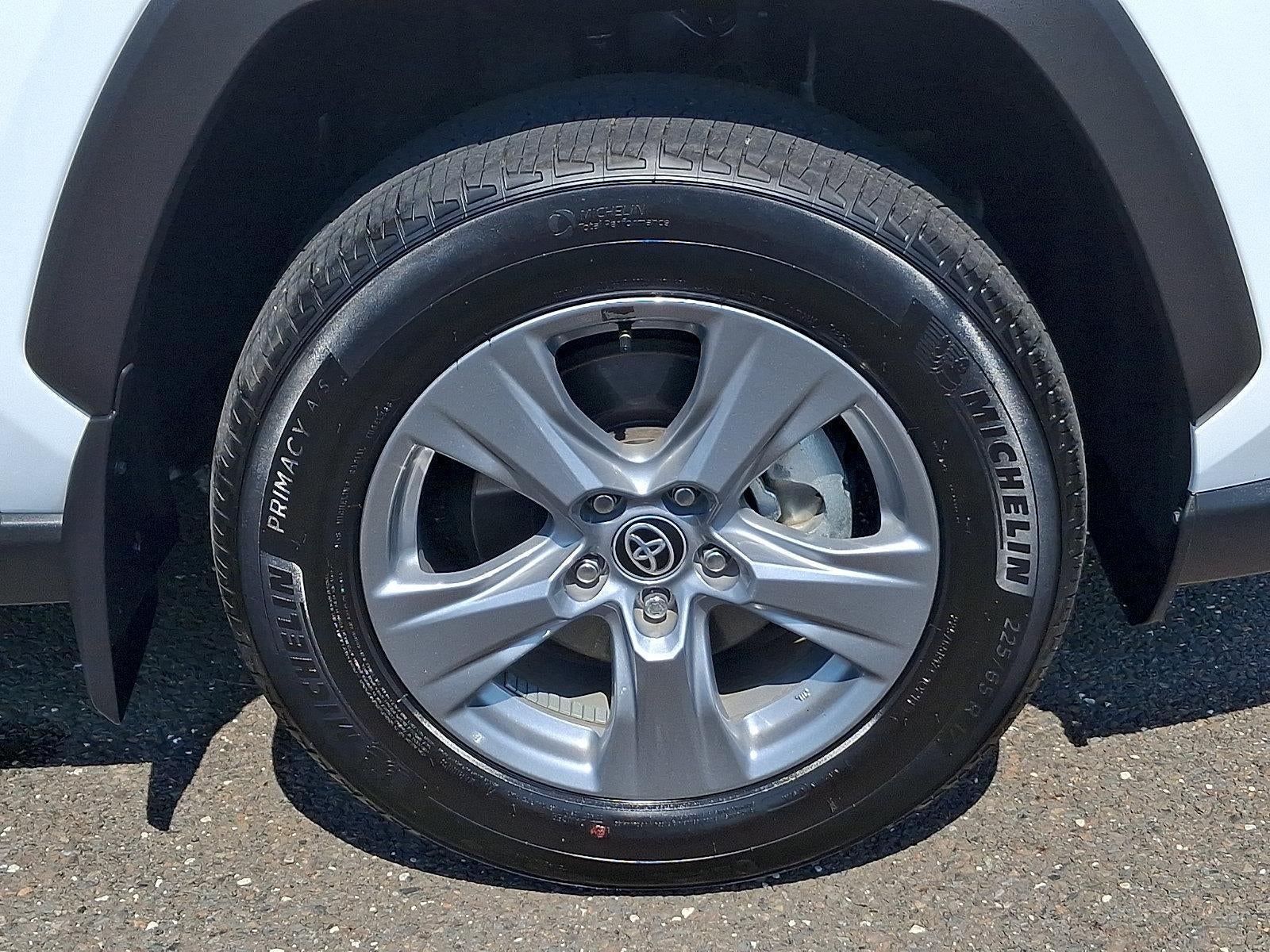 2025 Toyota RAV4 Hybrid XLE AWD (Natl)