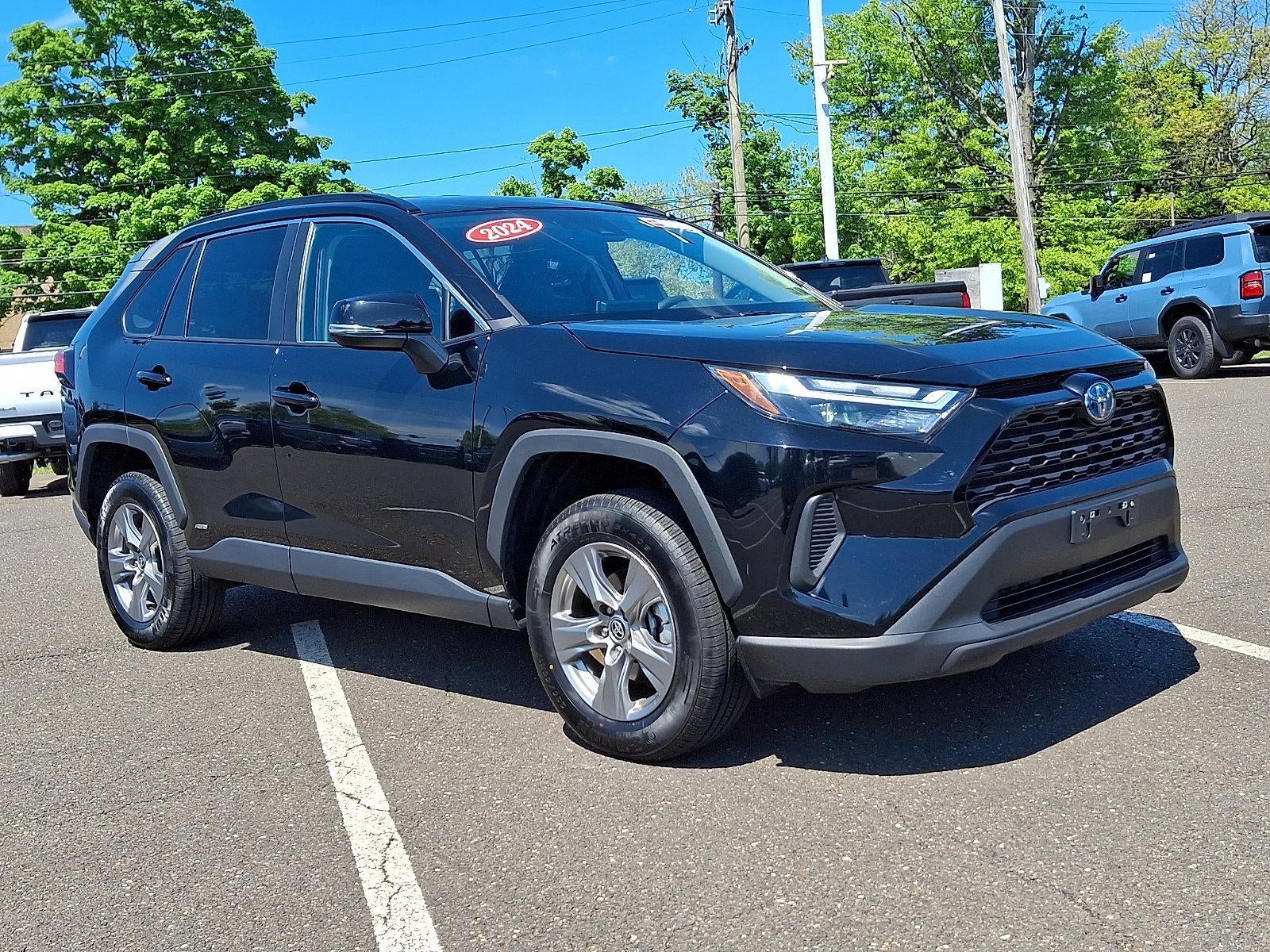 2024 Toyota RAV4 Hybrid XLE AWD (Natl)