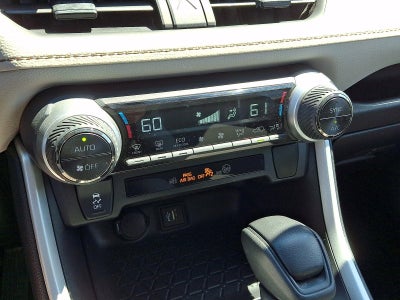2024 Toyota RAV4 Hybrid XLE AWD (Natl)