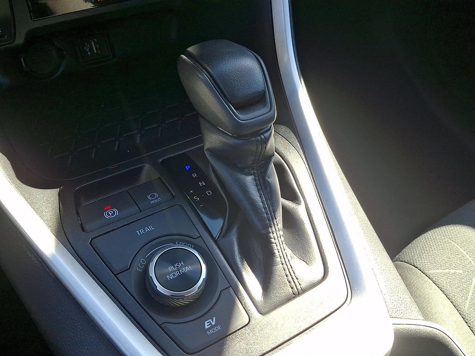 2025 Toyota RAV4 Hybrid XLE AWD (Natl)